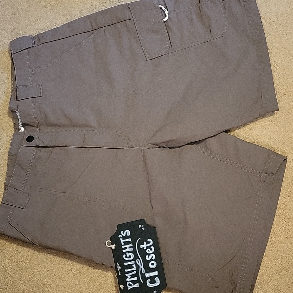 Wrangler Men's Tan Cargo Shorts 38 Olive Green